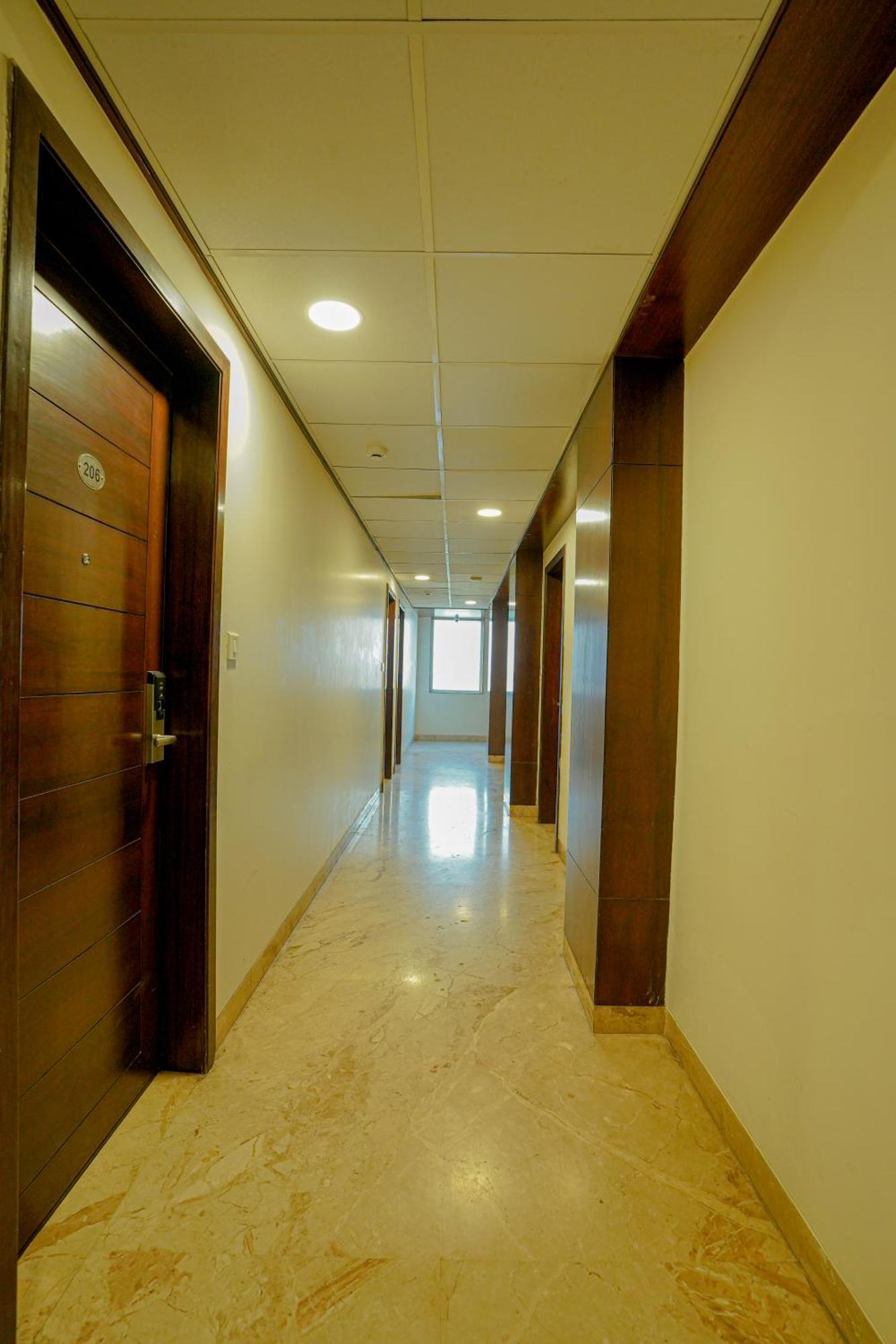 Hotel Cheelgadi Jaipur Bagian luar foto