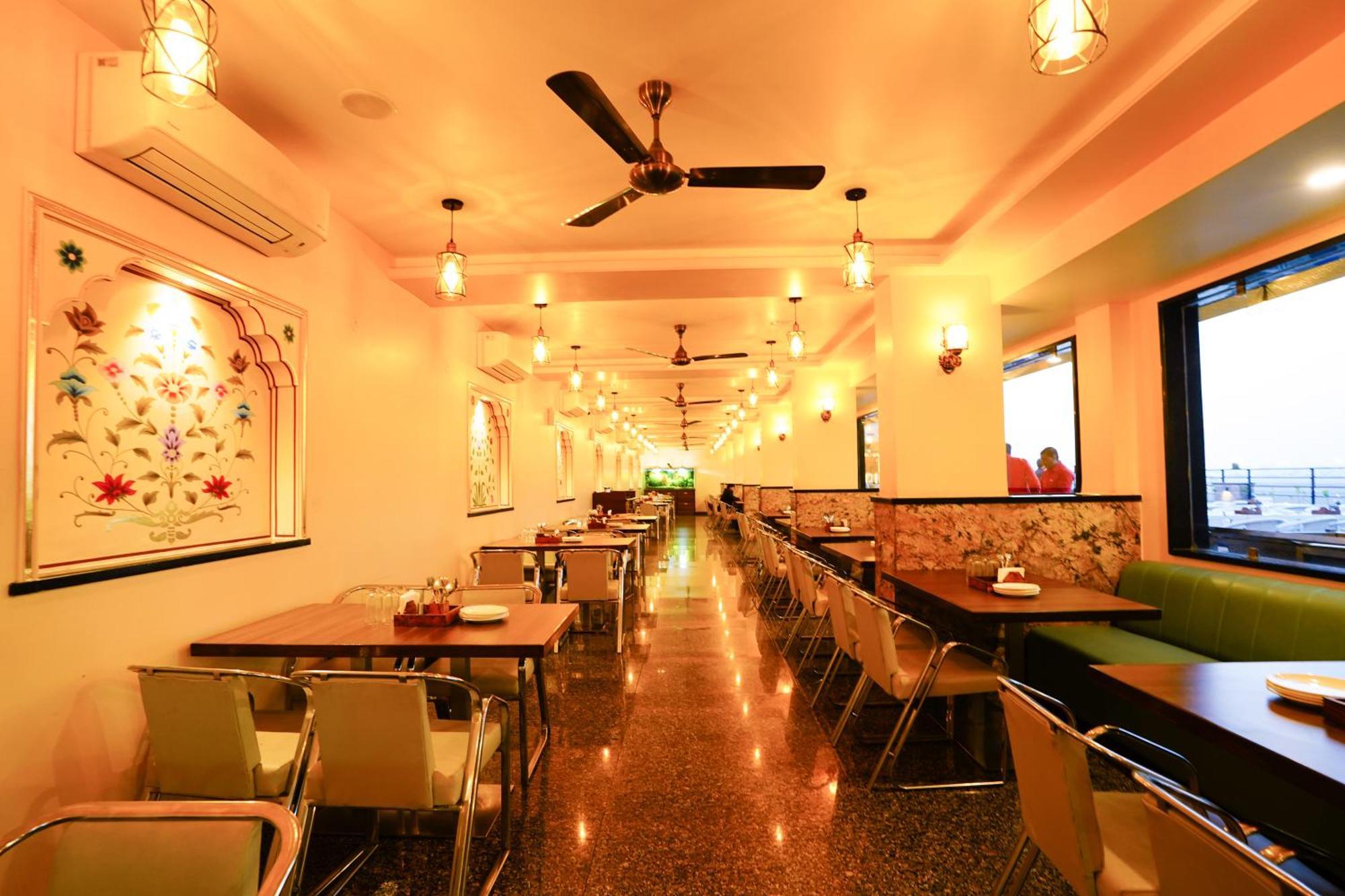 Hotel Cheelgadi Jaipur Bagian luar foto
